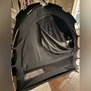 Baby Blackout Tent